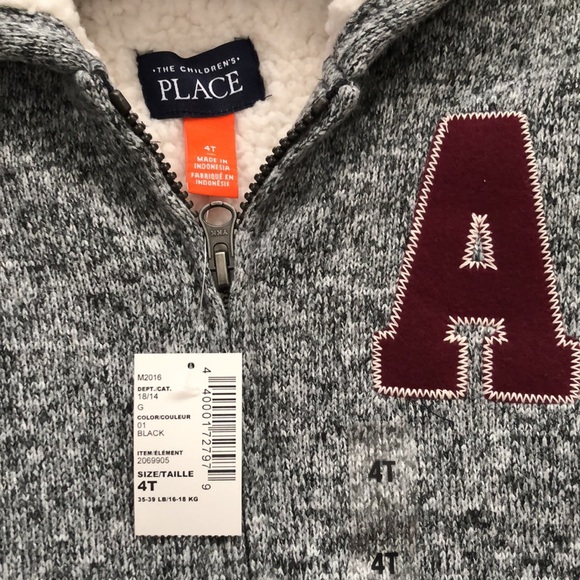 NWT The Children’s Place Zip-up Hoodie in 4T - Picture 3 of 4